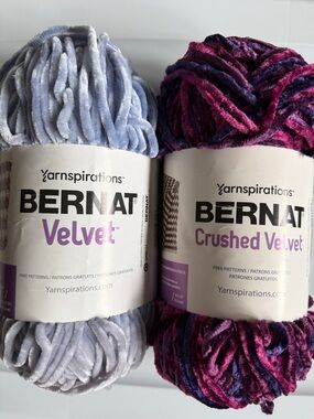 Bernat velvet/crushed velvet yarn
Size 10.5 ea
Color: Smokey blue,burgundy